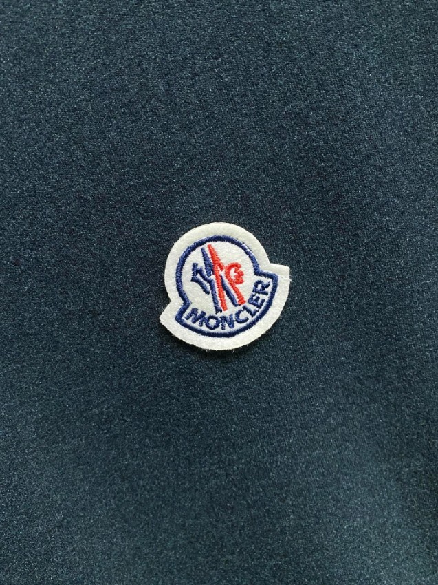 モンクレール ロンT ブランド コピー 安全通販 2025新作 高級感仕上げ 上質コットン素材 男女兼用 快適な着心地_8