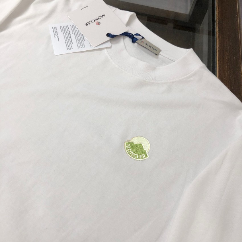 モンクレール 長袖Tシャツ 2025新作 スーパーコピー 高品質 コットン素材 シンプルデザイン 快適な着心地 実店舗運営 安心サイト_1
