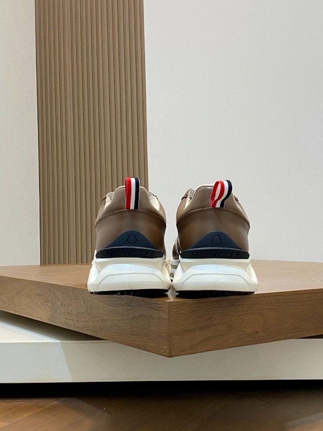 モンクレール スニーカー 2025新作 スーパーコピー 高再現度 トレイルデザイン ブラウン×ホワイト 高品質素材使用 快適な履き心地_4