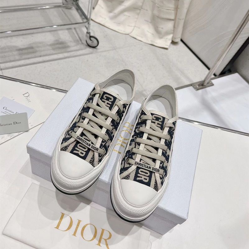 ディオール スニーカー 2025新作 ブランド コピー 高再現度モデル オブリークキャンバス ブラック 上質素材 快適な履き心地 発送保証付き_1