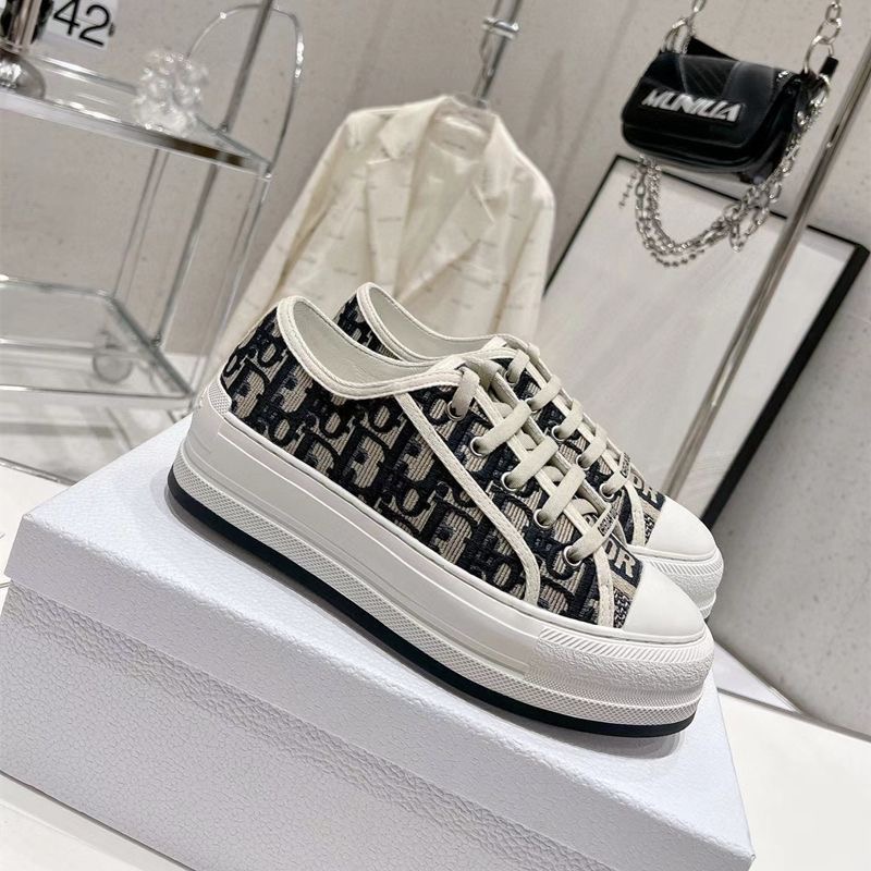 ディオール スニーカー 2025新作 ブランド コピー 高再現度モデル オブリークキャンバス ブラック 上質素材 快適な履き心地 発送保証付き_4