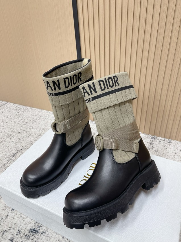 ディオール ブーツ 2025新作 スーパーコピー 高再現度モデル 精密ディテール 上質感あふれるデザイン 安心サイト 即納対応_1