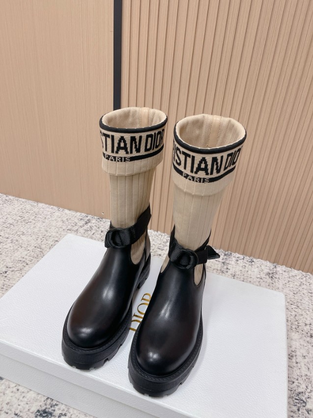 ディオール ブーツ 2025新作 ブランド コピー 高再現度モデル 精密ディテール 上質感漂うデザイン 安心サイト 即納対応_3