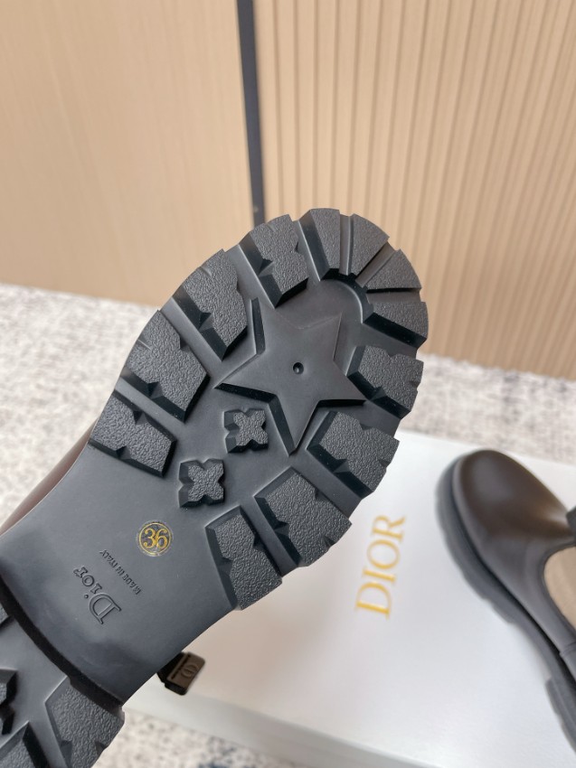 ディオール ブーツ 2025新作 ブランド コピー 高再現度モデル 精密ディテール 上質感漂うデザイン 安心サイト 即納対応_6