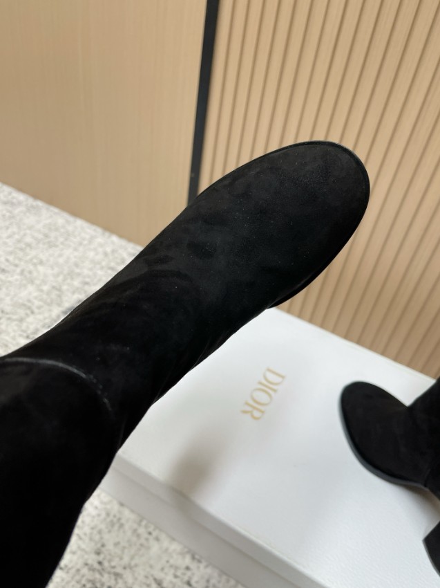 ディオール ロングブーツ 2025新作 格安 高再現度モデル 上質スエード素材 高級感漂う仕上げ 安心サイト 即納対応_4