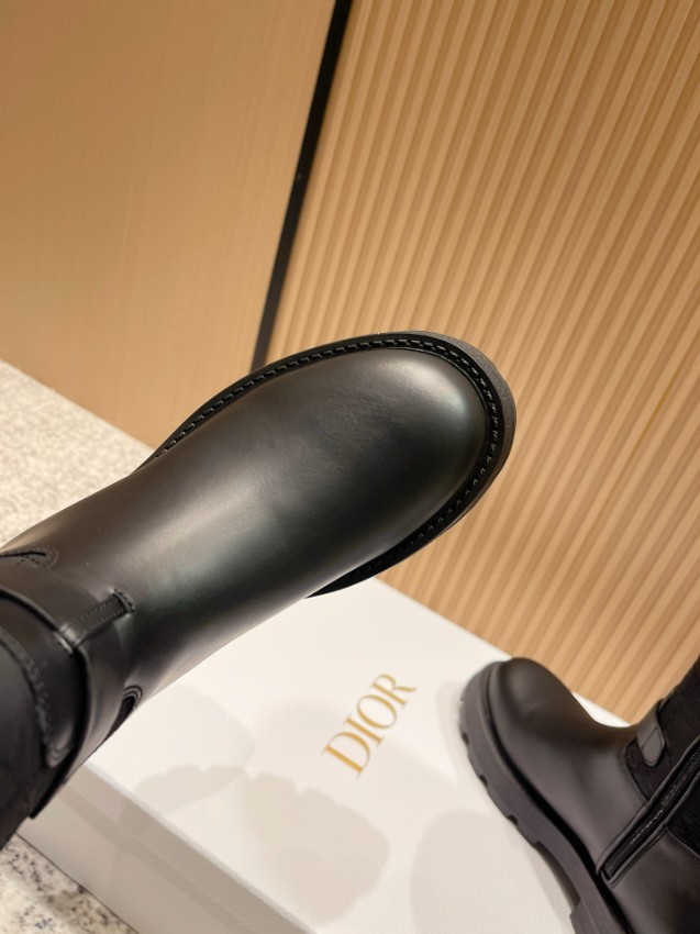 ディオール ロングブーツ 2025新作 ブランド コピー 安全通販 高再現度モデル 精密ディテール 上質レザー仕様 即納対応_5