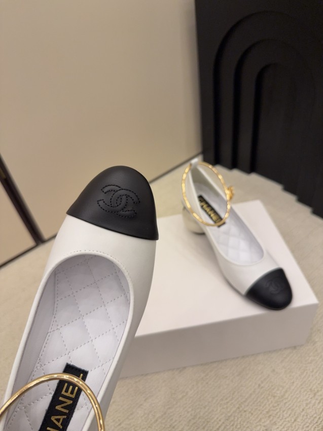 シャネル パンプス ブランド コピー 2025新作 高再現度 上質感 満足度高い パールヒール 優雅なデザイン_5