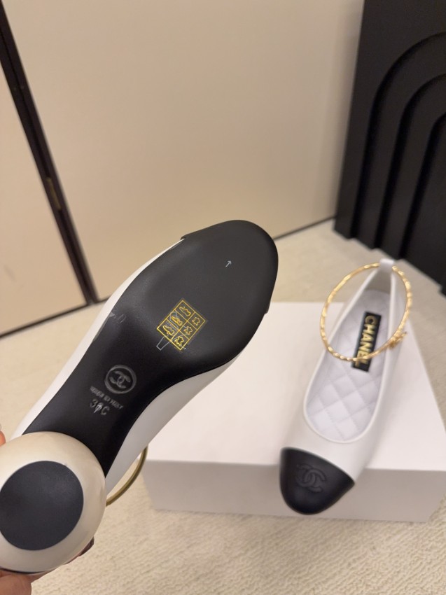 シャネル パンプス ブランド コピー 2025新作 高再現度 上質感 満足度高い パールヒール 優雅なデザイン_9