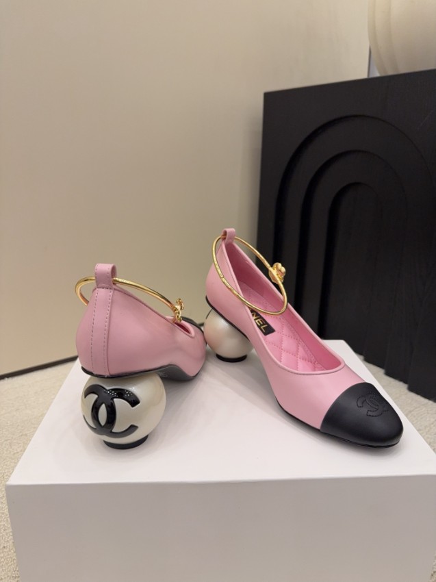 シャネル パンプス スーパーコピー 2025新作 ピンク 高再現度 高級感仕上げ パールヒール 丁寧な縫製 安心サイト_2