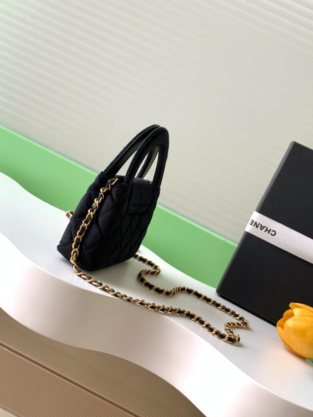 シャネル ブラックミニバッグ 2025新作 ブランド コピー 高級感仕上げ 丁寧な縫製 安心サイト 実店舗運営 発送保証付き_2