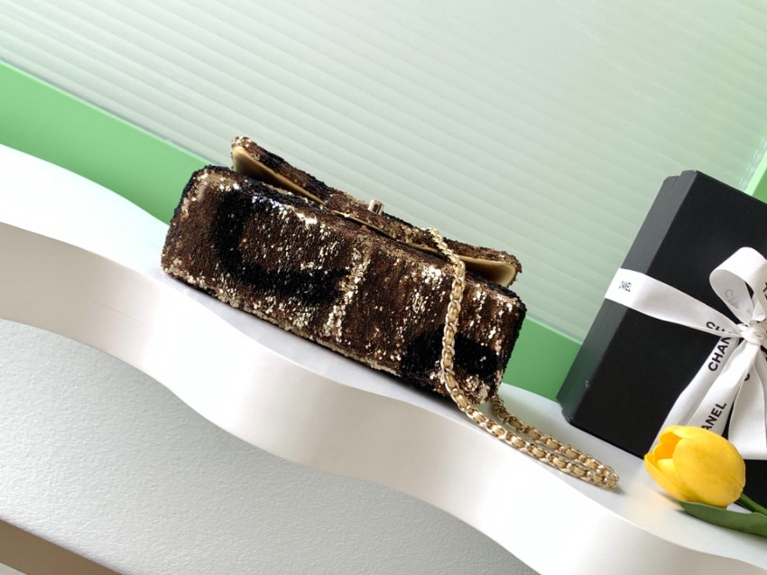 シャネル スパンコールショルダーバッグ 2025新作 コピー 高級感仕上げ 精密ディテール 上質素材使用 リピーター多数 安心サイト 発送保証_4