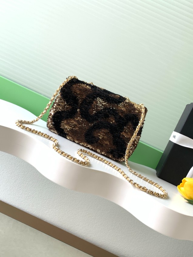 シャネル スパンコールショルダーバッグ 2025新作 コピー 高級感仕上げ 精密ディテール 上質素材使用 リピーター多数 安心サイト 発送保証_3