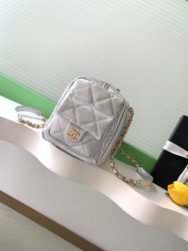 シャネル シルバーショルダーバッグ 2025新作 格安 高級感仕上げ 丁寧な縫製 上質素材使用 リピーター多数 安心の日本倉庫 発送保証付き_2