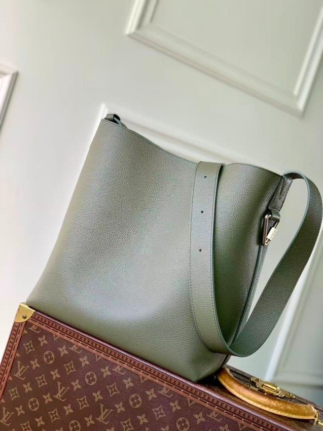 ルイ・ヴィトン トリヨンレザー ショルダーバッグ グリーン ブランド コピー 安全通販 高品質再現 本革使用 上質仕立て 2025新作 発送保証_3