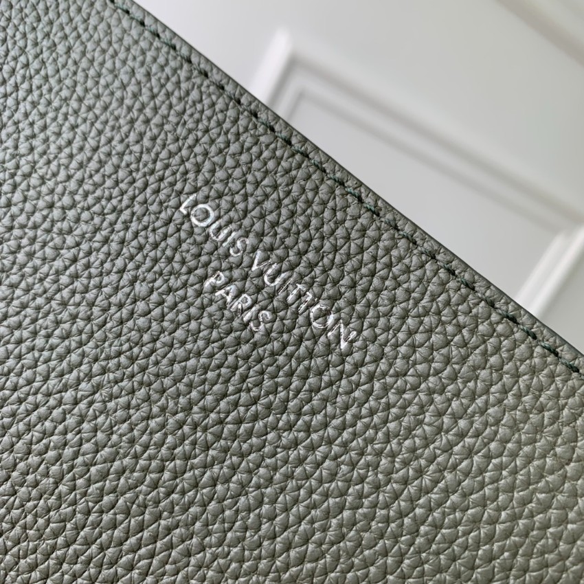 ルイ・ヴィトン トリヨンレザー ショルダーバッグ グリーン ブランド コピー 安全通販 高品質再現 本革使用 上質仕立て 2025新作 発送保証_7