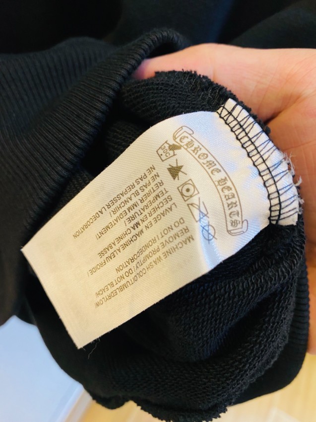 クロムハーツ パーカー 偽物 バレない再現度 2025新作 男女兼用 ブランド コピー 激安 快適な着心地 高品質素材 丁寧な縫製 高評価モデル_9