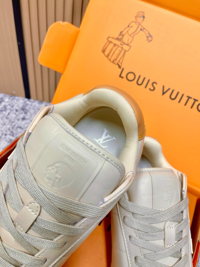 ルイヴィトン スニーカー スーパーコピー 優良サイト 2025新作 高再現度 上質レザー使用 高級感仕上げ ブランド コピー 激安 高評価モデル_5