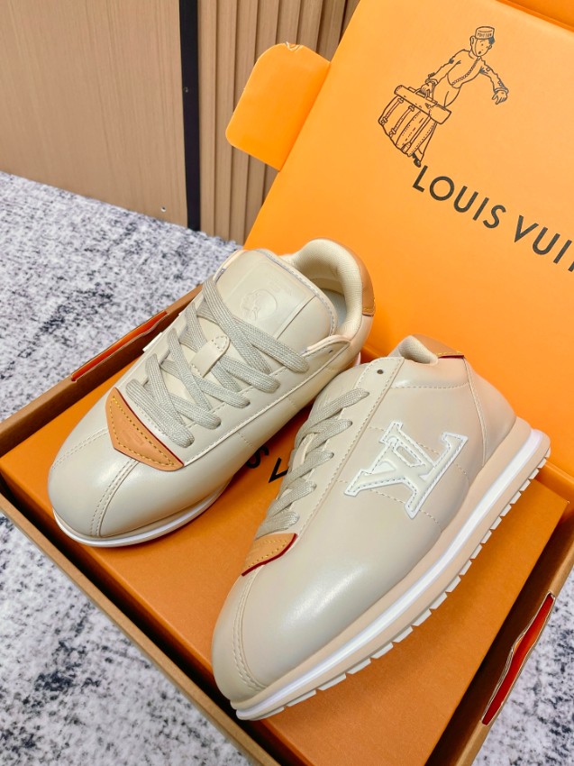 ルイヴィトン スニーカー スーパーコピー 優良サイト 2025新作 高再現度 上質レザー使用 高級感仕上げ ブランド コピー 激安 高評価モデル_2