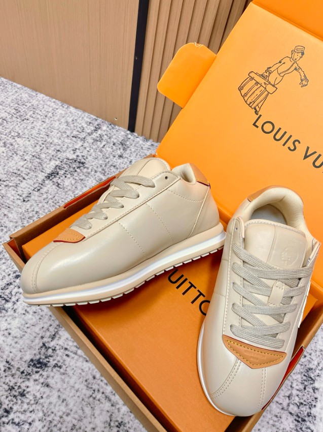 ルイヴィトン スニーカー スーパーコピー 優良サイト 2025新作 高再現度 上質レザー使用 高級感仕上げ ブランド コピー 激安 高評価モデル_3