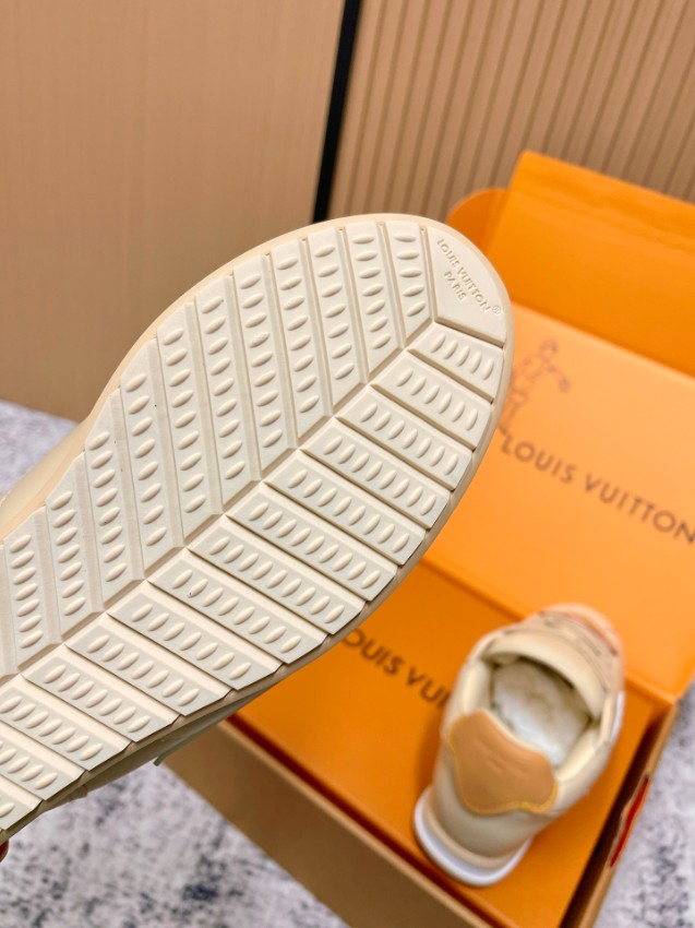 ルイヴィトン スニーカー スーパーコピー 優良サイト 2025新作 高再現度 上質レザー使用 高級感仕上げ ブランド コピー 激安 高評価モデル_7