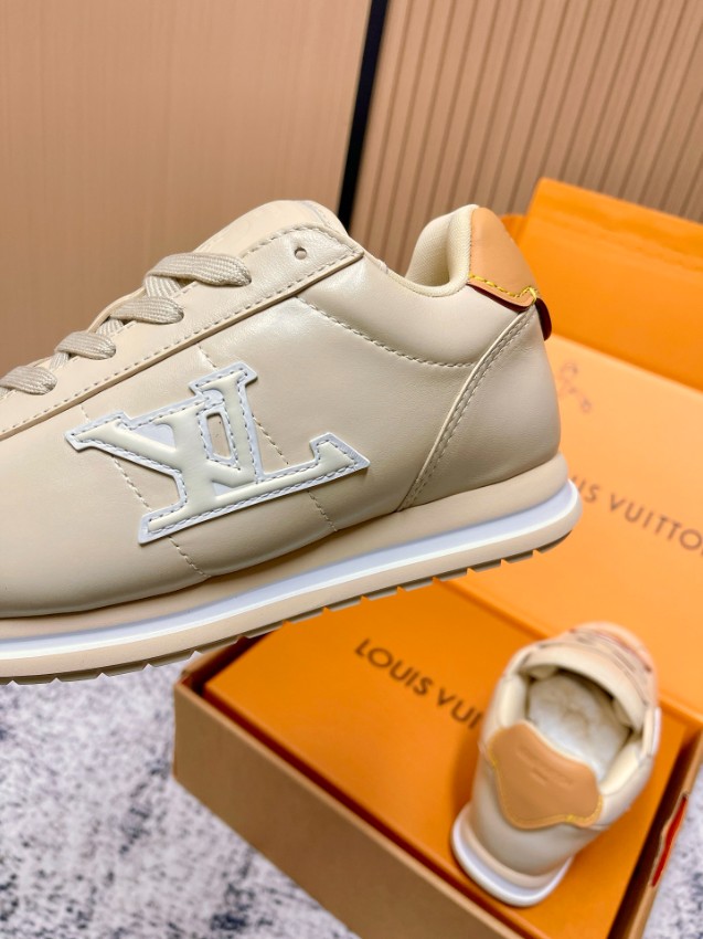 ルイヴィトン スニーカー スーパーコピー 優良サイト 2025新作 高再現度 上質レザー使用 高級感仕上げ ブランド コピー 激安 高評価モデル_8