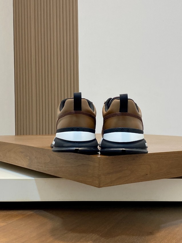 ルイ・ヴィトン スニーカー 優良サイト 2025新作 本格派モデル 高級感仕上げ 精密ディテール 秘密厳守配送_6