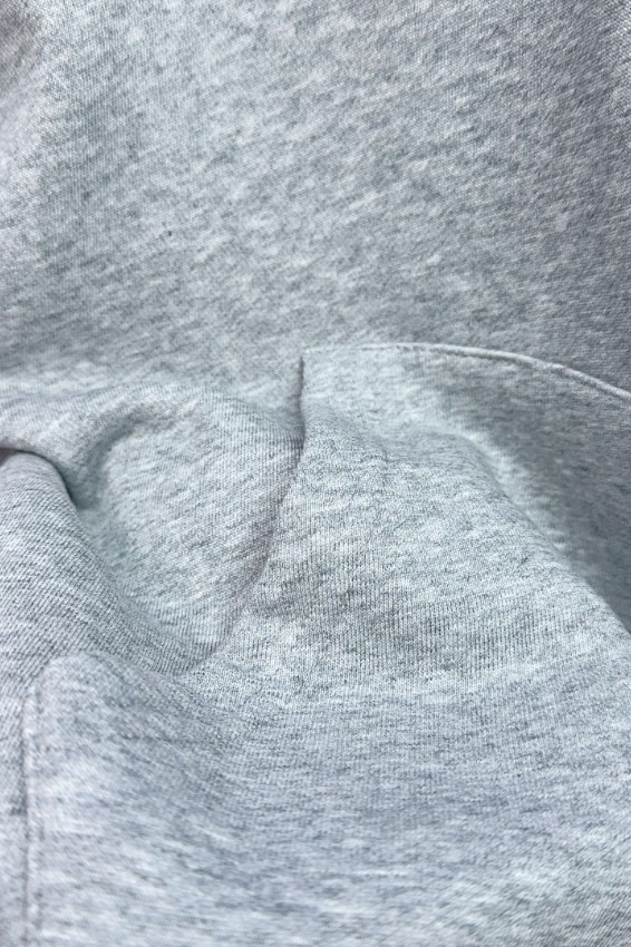 セリーヌ パーカー 格安 刺繍デザイン フーディ グレー 2025新作 ブランド 服 コピー 激安 通気 快適な着心地 高評価_9