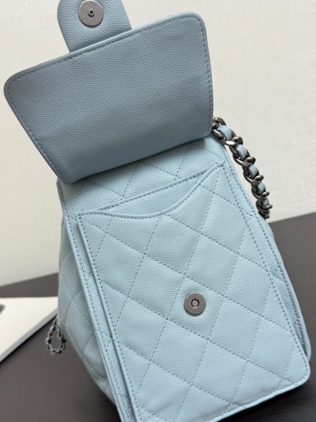 シャネル バッグ ブランド コピー 安全通販 2025新作 高再現度 本革使用 ドローストリング 高級感仕上げ_5