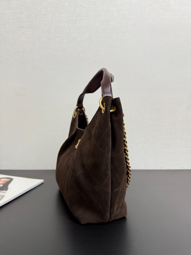 シャネル バッグ ブランド コピー 安全通販 2025新作 スエード素材 高再現度 ホーボーバッグ 高級感漂う 本格派モデル_1