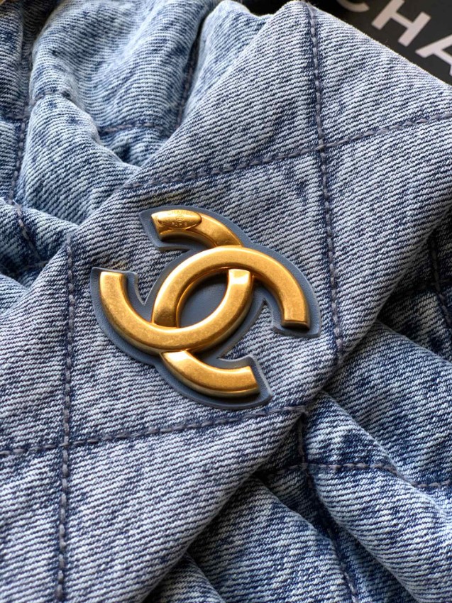 シャネル デニム チェーンバッグ 2025新作 偽物 バレない再現度 高級レベル仕様 丁寧な縫製 職人技術再現 安心サイト_5