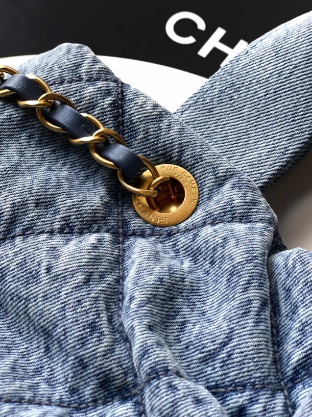 シャネル デニム チェーンバッグ 2025新作 偽物 バレない再現度 高級レベル仕様 丁寧な縫製 職人技術再現 安心サイト_6