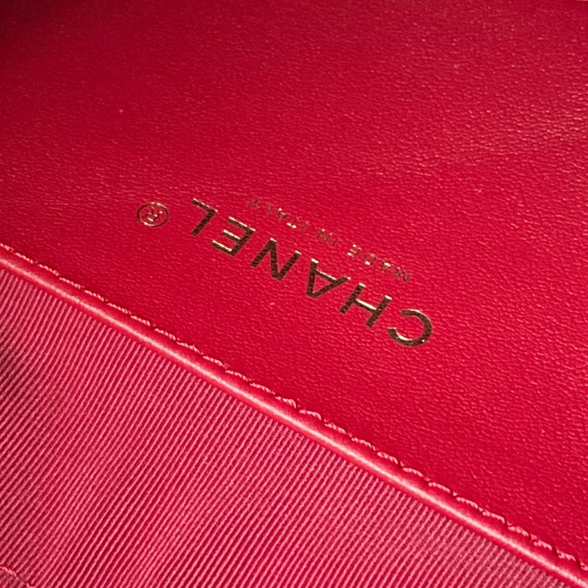 シャネル レッド チェーンバッグ 2025新作 激安屋口コミ 高級感仕上げ 上質レザー使用 精密ディテール 安心の日本倉庫_9