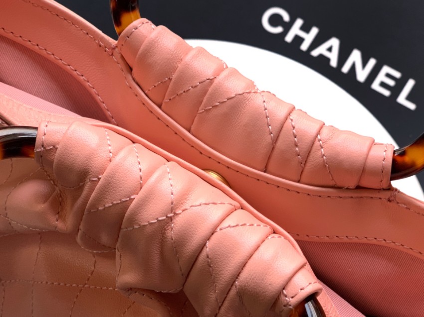 シャネル ピンク トップハンドルバッグ 2025新作 激安 高級感仕上げ 精密ディテール 上質素材使用 丁寧な縫製 安心サイト_8