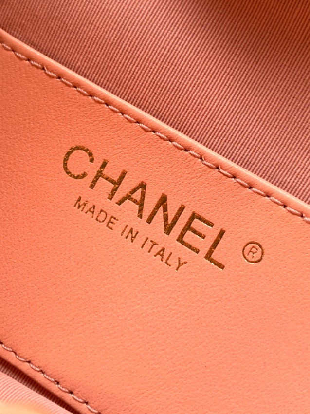 シャネル ピンク トップハンドルバッグ 2025新作 激安 高級感仕上げ 精密ディテール 上質素材使用 丁寧な縫製 安心サイト_9