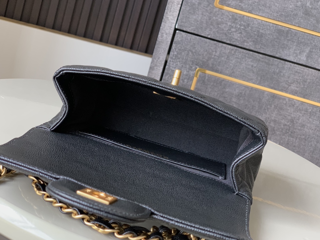 シャネル ブラック ミニフラップバッグ 2025新作 コピー 高再現度 高級感仕上げ 精密ディテール 本格派モデル 安心サイト_6