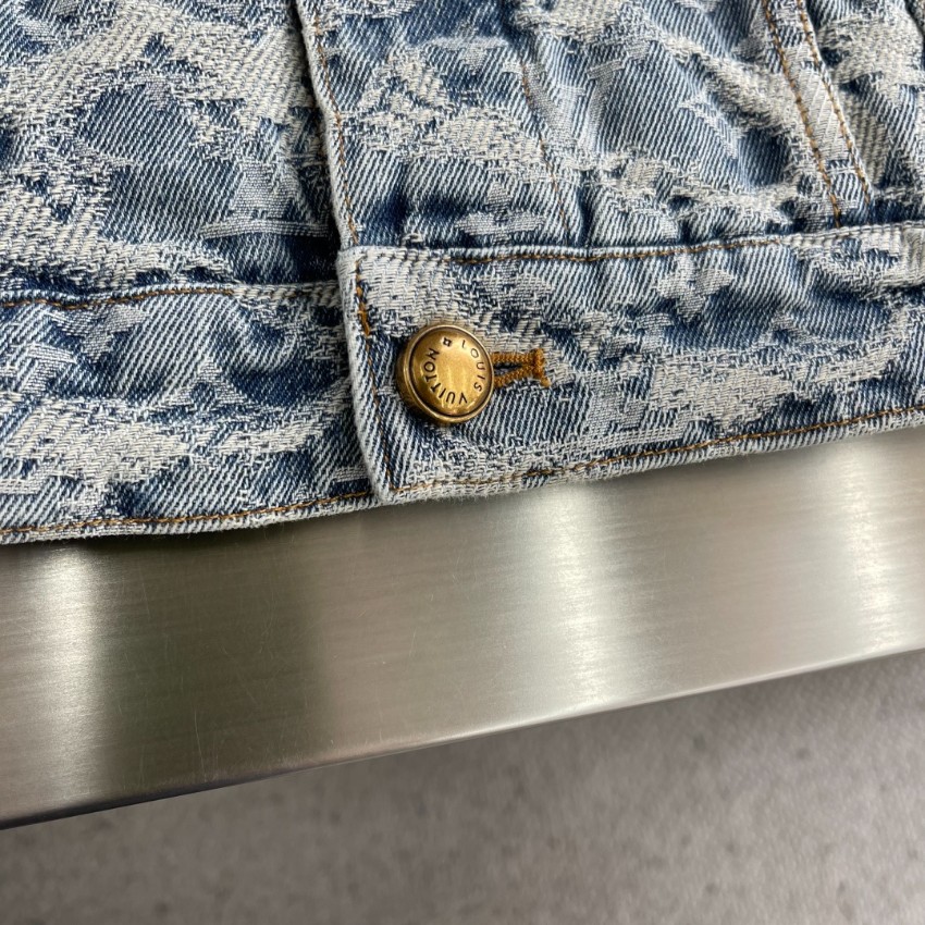 ルイ・ヴィトン モノグラム デニムジャケット 2025新作 格安 男女兼用 快適な着心地 高級感仕上げ シンプルデザイン 安心サイト_6