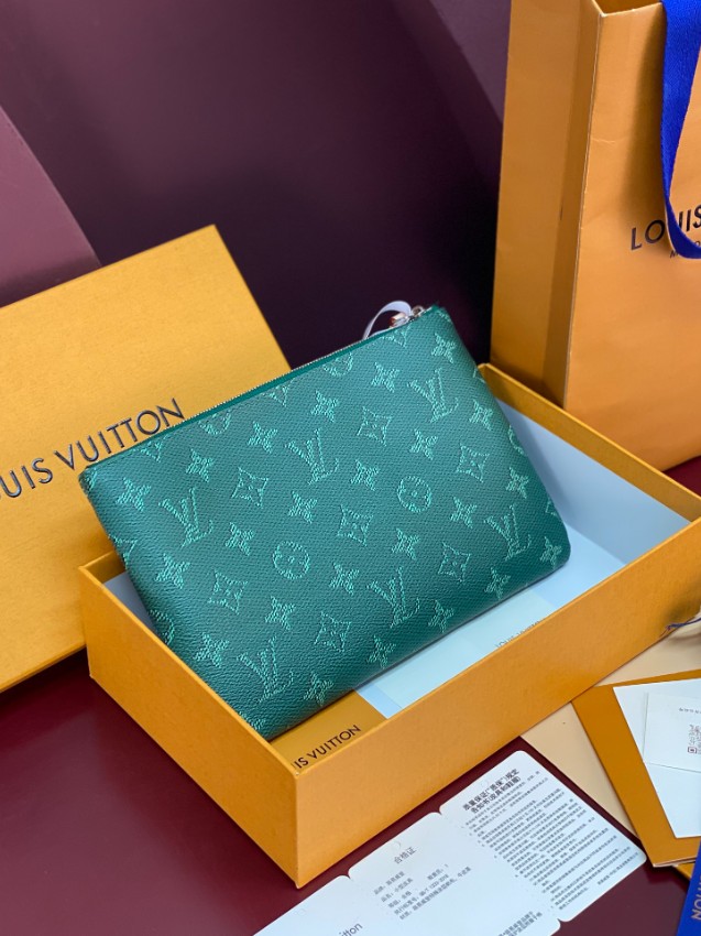 ルイ・ヴィトン モノグラム グリーン ポーチ 2025新作 バッグ 偽物 高級感仕上げ 精密ディテール 上質感ある人気クラッチ_3