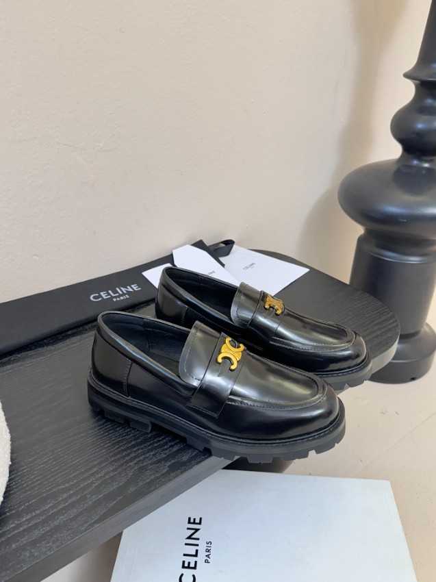 セリーヌ 定番ローファー 2025新作 n級 高評価 口コミ多数 高再現度 本革使用 上質感 安心サイト_1