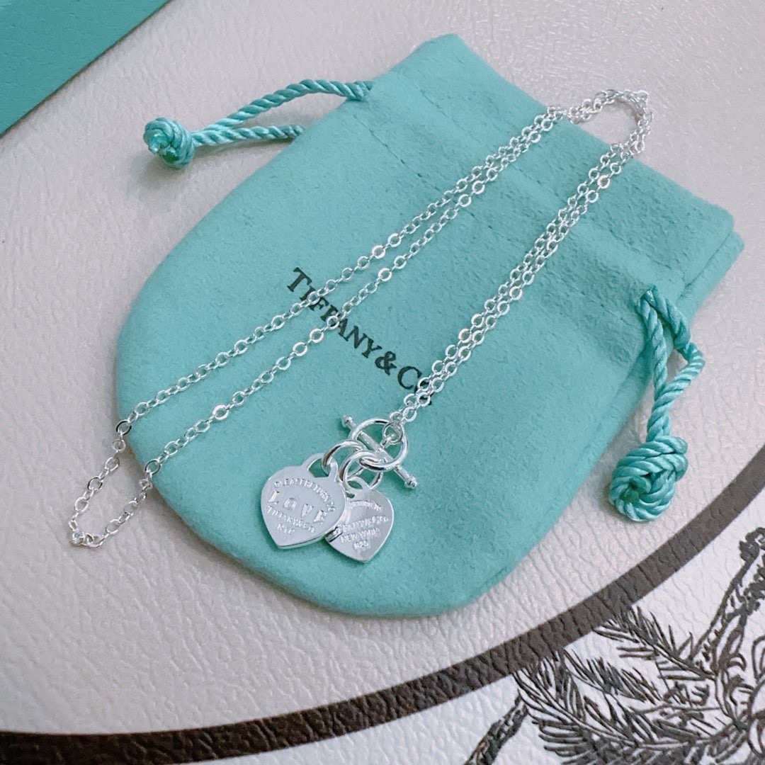 ティファニー ダブルハートチャームネックレス 定番モデル 2025新作 ブランド コピー 高再現度 高品質 精密ディテール 安心サイト_3