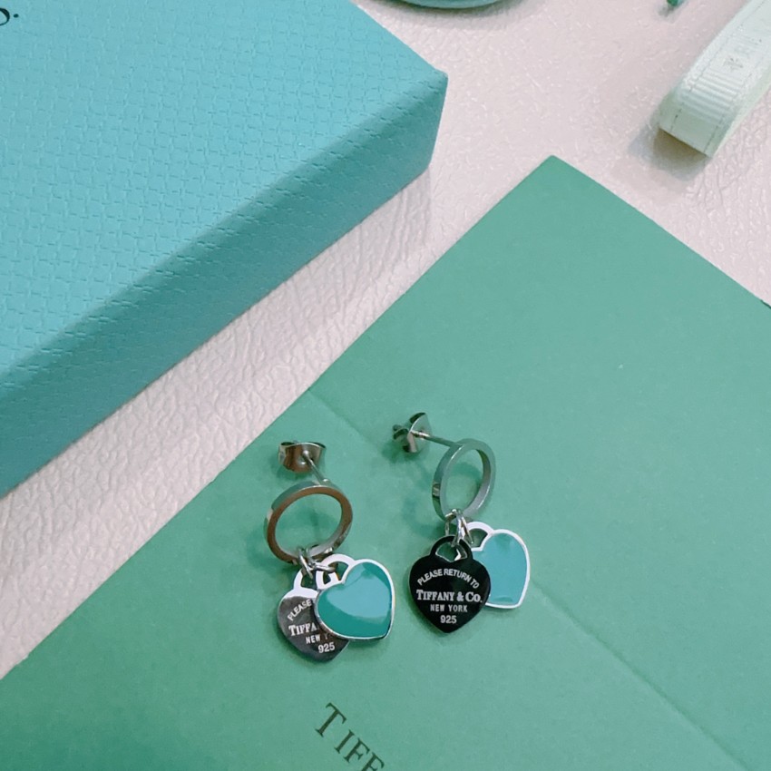 ティファニー 激安 ブルーハートチャームピアス 2025新作 高再現度 精密ディテール 上質感 高級感仕上げ 秘密厳守配送_4