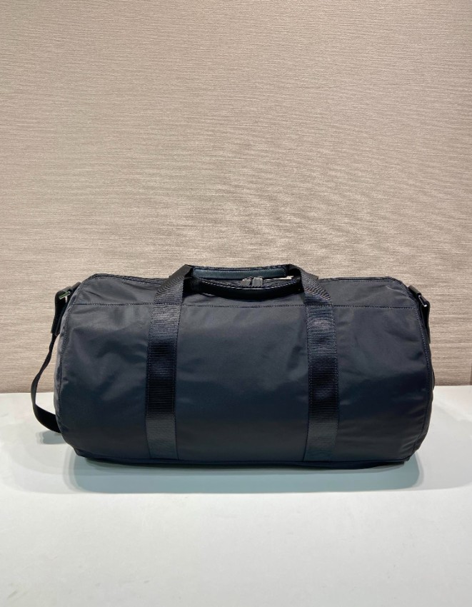 プラダ高再現度ナイロンボストンバッグ2025新作 ブランド コピー 精密ディテール 安心の日本倉庫 数量限定入荷 高級感仕上げ_2