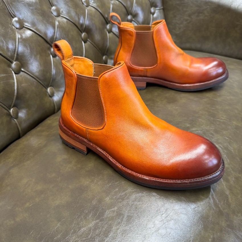 プラダ メンズ レザーチェルシーブーツ ブランド コピー 2025新作 高級感仕上げ 精密ディテール 上質感 発送保証 安心サイト_1