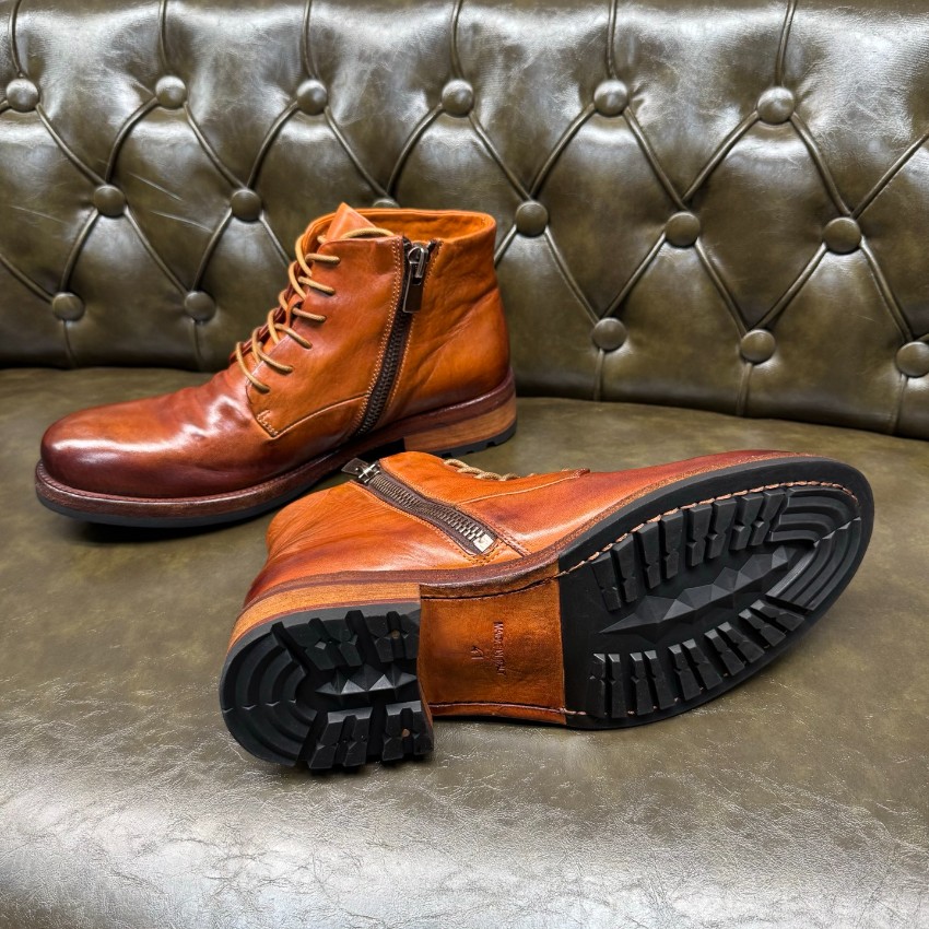 プラダ メンズ レザーレースアップブーツ 偽物 2025新作 高再現度 職人技術再現 精密ディテール 上質感 高級感仕上げ 発送保証_6