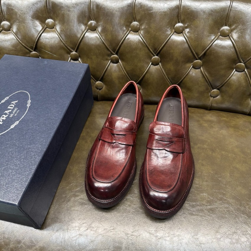 プラダ メンズ レザーローファー ブランド コピー 2025新作 高再現度 精密ディテール 上質感 高級感仕上げ 職人技術再現 発送保証_2