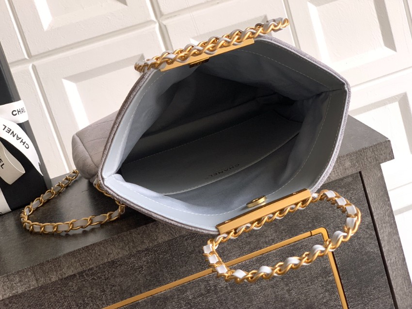シャネル チェーンハンドルキルティングフラップバッグ ブランド コピー 2025新作 高再現度 精密ディテール 高級感仕上げ 上質感 レビュー高リピ率_6