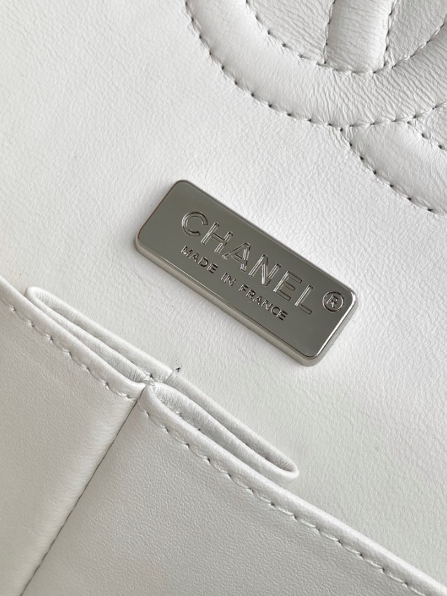 シャネル ホワイトスパンコールフラップバッグ 偽物 2025新作 高再現度 精密ディテール 高級感仕上げ 上質感 ノベルティ付き 発送保証_9