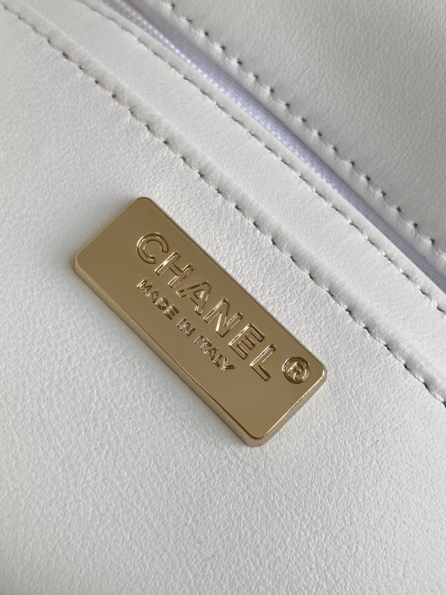 シャネル チェーンショルダーバッグ 2025新作 高級感仕上げ 偽物 精密ディテール ホワイト×ブラック再現度モデル_8
