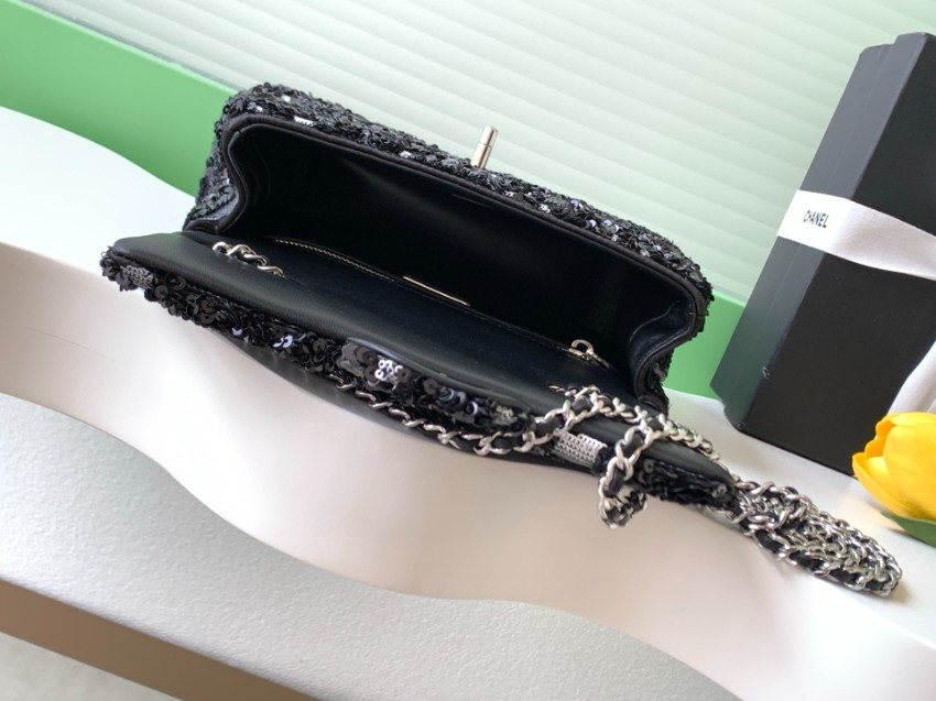 シャネル ブラックフローラル スパンコール フラップバッグ コピー 圧倒的な再現度 高級感仕上げ 丁寧な縫製 追跡可能 チェーンショルダー_5