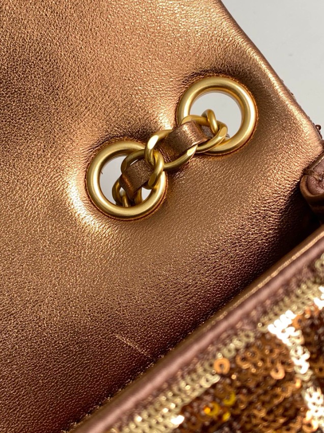 シャネル スパンコール チェーンショルダーバッグ 2025新作 高再現度 n級 高評価 口コミ多数 精密ディテール 高級感仕上げ 安心サイト_7