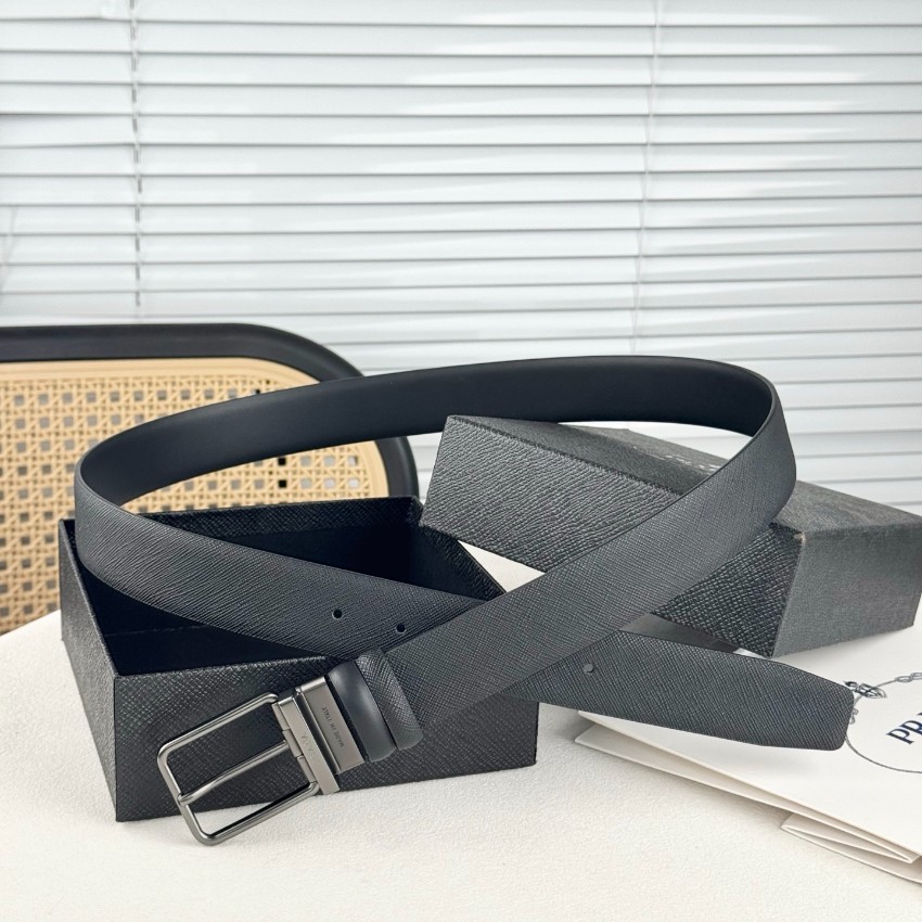 プラダ シンプルバックル レザーベルト 定番モデル 高再現度 偽物 見分け困難 高評価_2